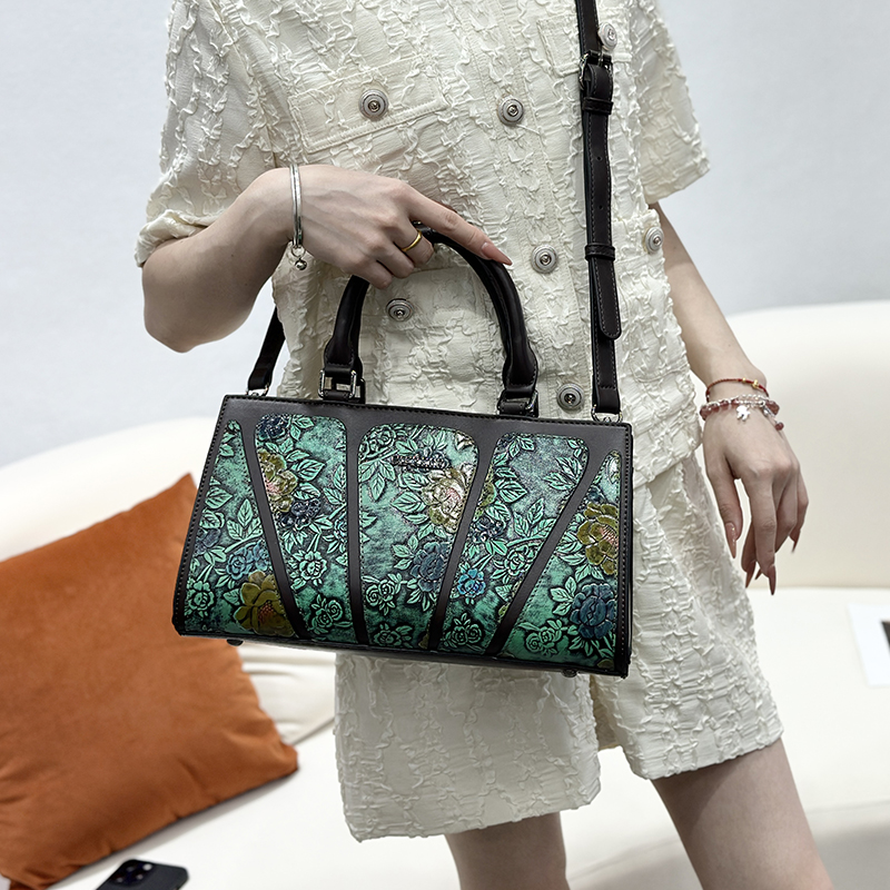 Vintage'owa torebka crossbody  – Leatherwork Flowers recenzja i cena