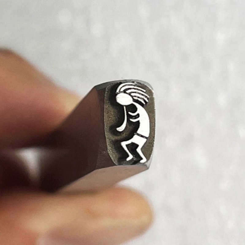 Indyjski projekt logo narzędzi – Leatherwork Punch recenzja i cena