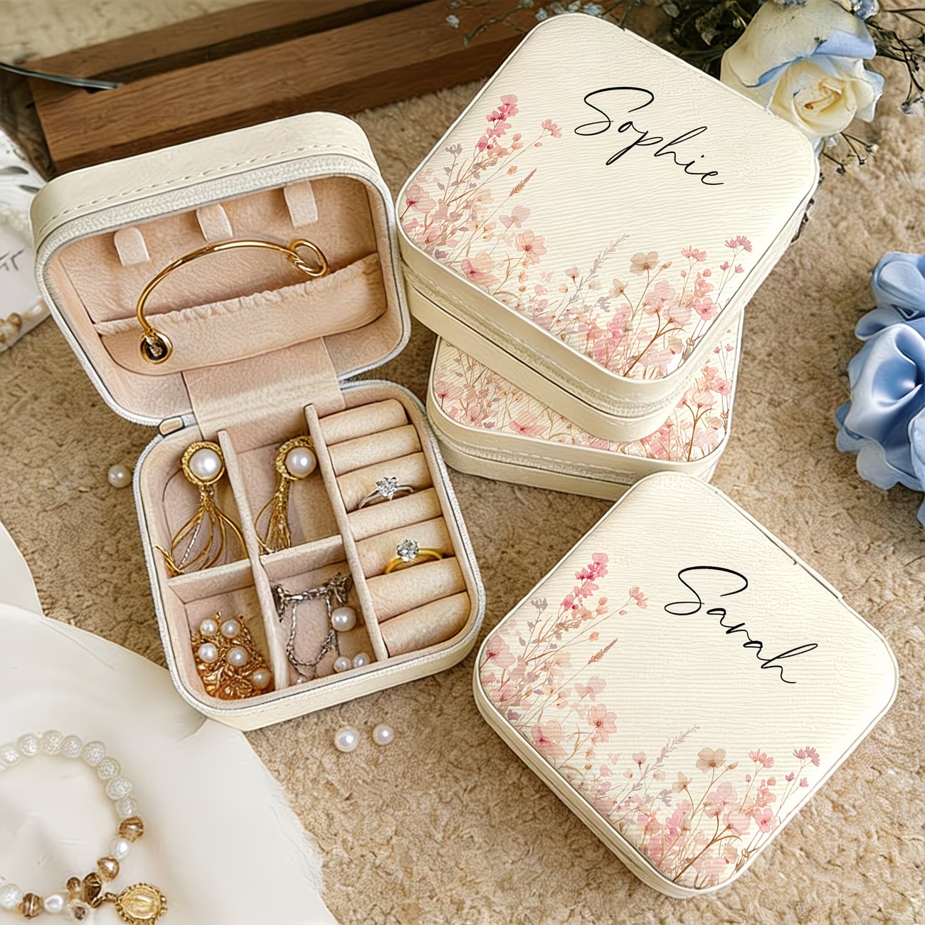 Beżowe pudełko na biżuterię z  – Leatherwork Flowers recenzja i cena